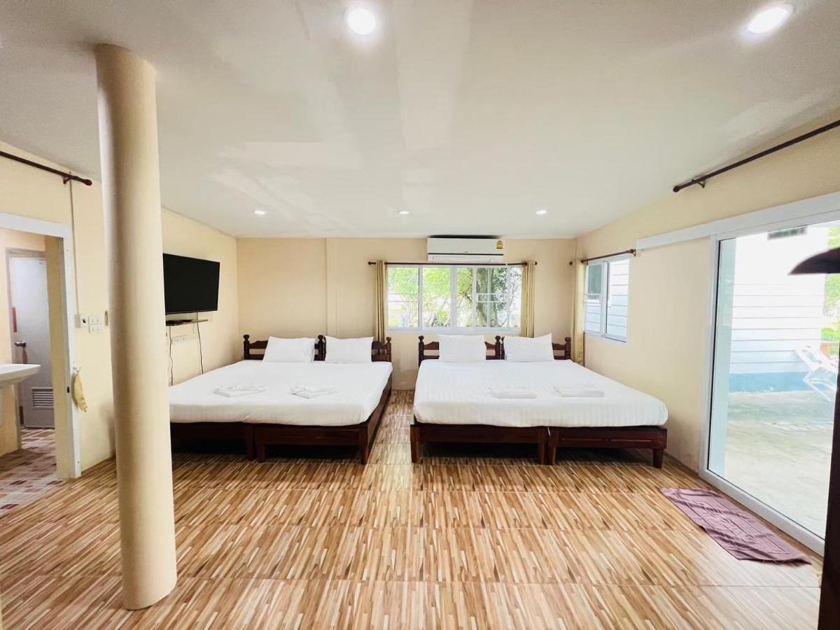 Отель Baan Suan Khun Yaiy Ban Wang Takhrai Экстерьер фото